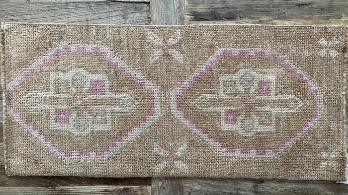 1’3 x 2’8 Antique Kars Rug Muted Camel Beige, Bone + Pink ‘4832