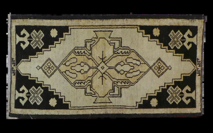 1.5×3 Vintage Oushak Rug Runner