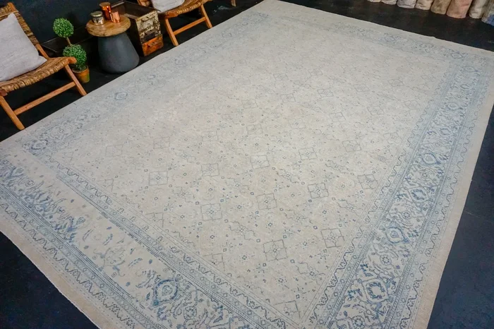 10’4 x 14’4 Classic Vintage Mahal Rug Creamy White + Blue 60’s Carpet ‘3289