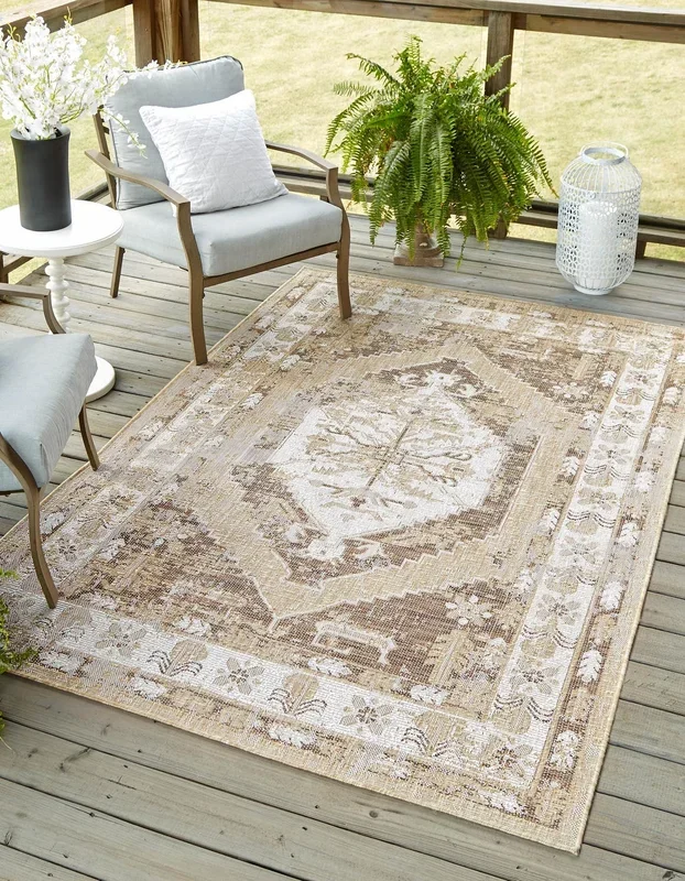183 x 122 Outdoor Traditional