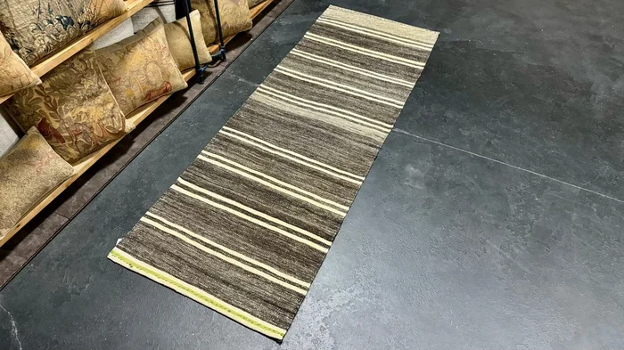 2’6 x 7’3 Vintage Turkish Kilim Runner, Brown & Cream ‘5673