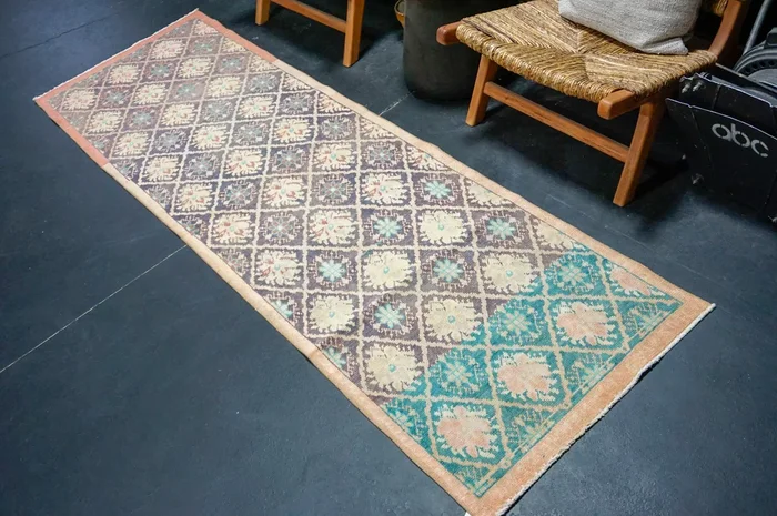 2’6 x 8’8 Vintage Runner Muted Indigo Blue, Beige & turquoise ‘4190