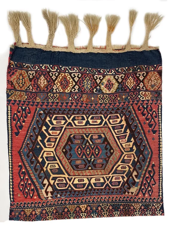 2’4″x2’8″ Malatya Chuval