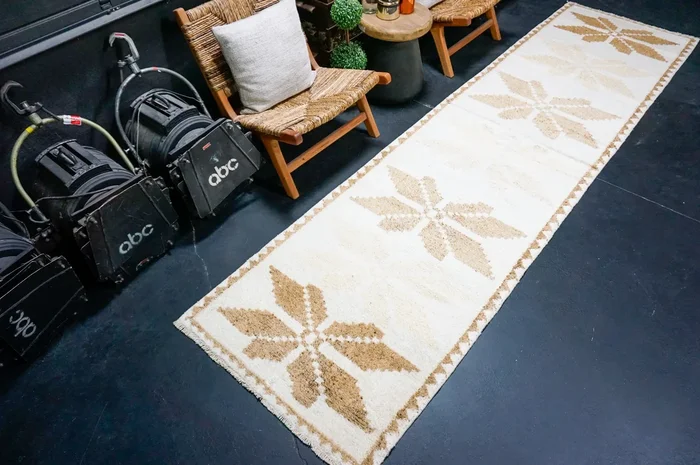 3’1 x 11’10 Vintage Herki Runner Cream, Ecru & Warm Brown ‘4932