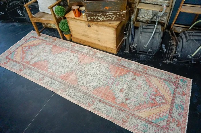 3’1 x 9’6 Vintage Turkish Runner Muted Coral Red, Beige and Aqua Blue ‘2997
