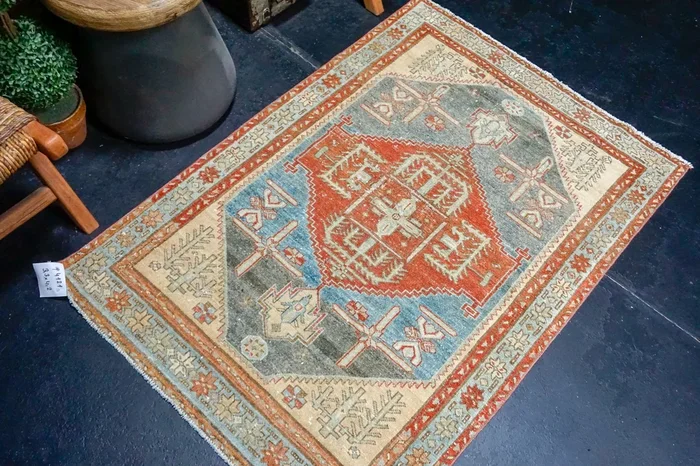 3’3 x 4’2 Classic Vintage Carpet Muted Denim Blue, Tomato + Ecru SB ‘4121
