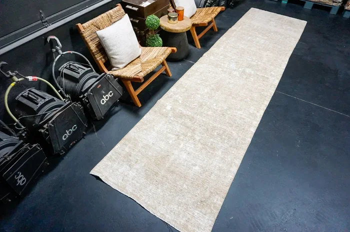 3’4 x 13’3 Classic Vintage Runner Muted Taupe & Sage ‘5007