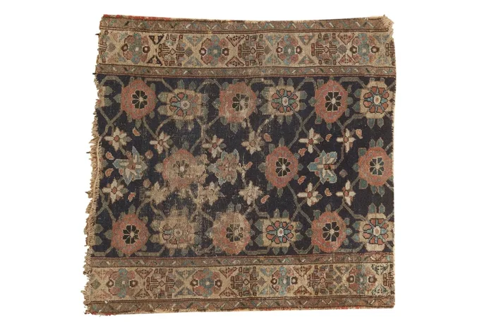 3.5×3.5 Antique Fragment Kurd Square Rug