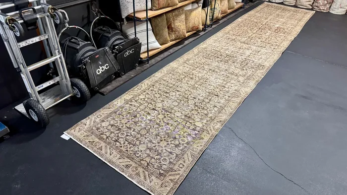 3’6 x 17’8 Classic Vintage Runner Muted Brown, Beige and Green ‘5510
