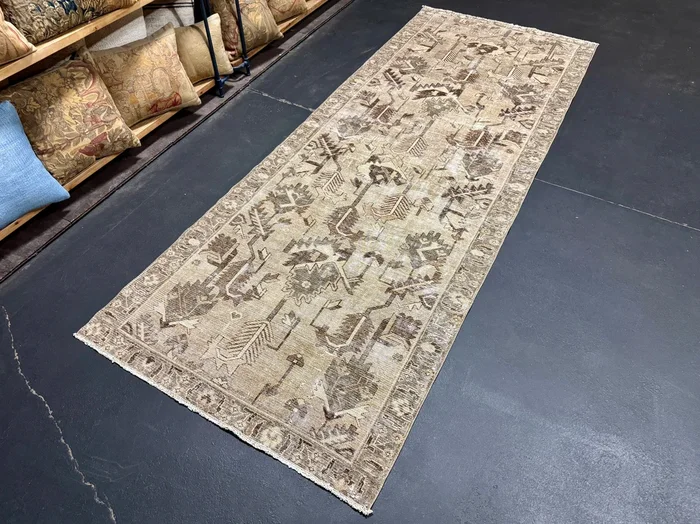 3’8 x 9’9 Classic Vintage Runner Muted Gray- Taupe, Cognac and Clay Green 5690