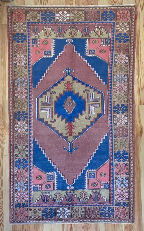 4×8 Vintage Central Anatolian ‘Nigde’ Turkish Area Rug | Bold Medallion Spacious Field Muted Soft Colors Geometric Design | SKU 625
