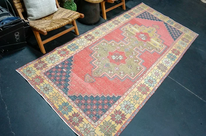 4’5 x 9’7 Classic Vintage Oushak Carpet Muted Watermelon, Navy + Gold ‘4361