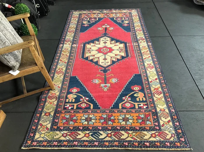 4’1 x 8’3 Oushak Rug Red, Tan + Blue ‘2284