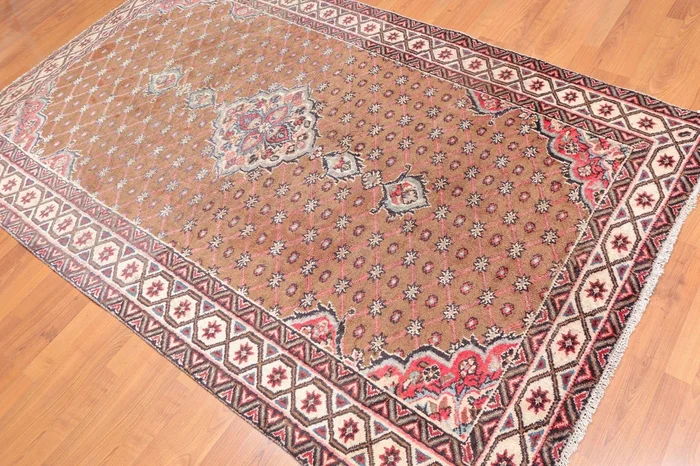 4’9 x 7’9″ Hand Knotted Traditional 100% Wool Authentic Oriental Area Rug Brown