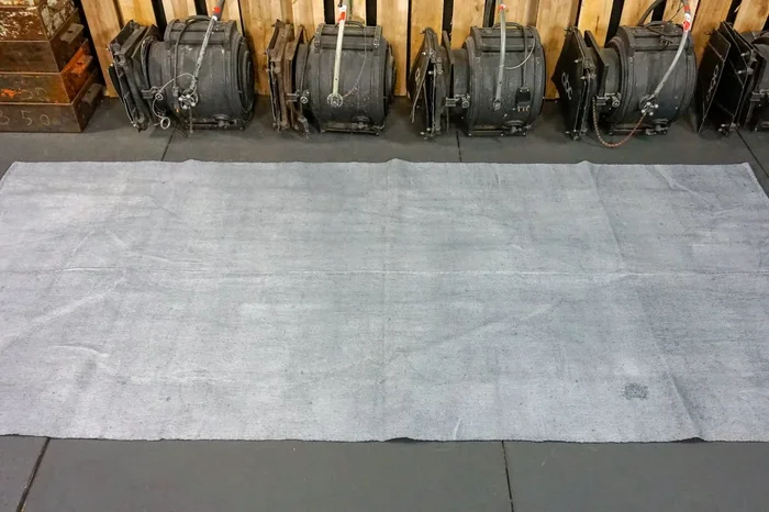 4 x 10 MCM Turkish Kilim Gray Patched ‘904