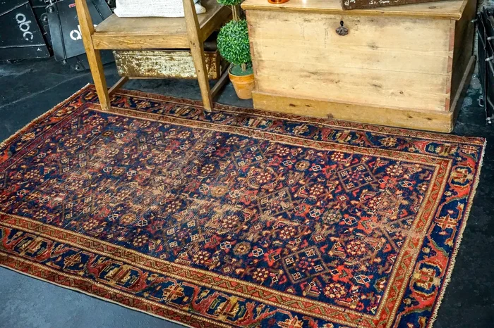 4’ x 6’6 Vintage Malayer Carpet Blue, Red and Gold ‘3186