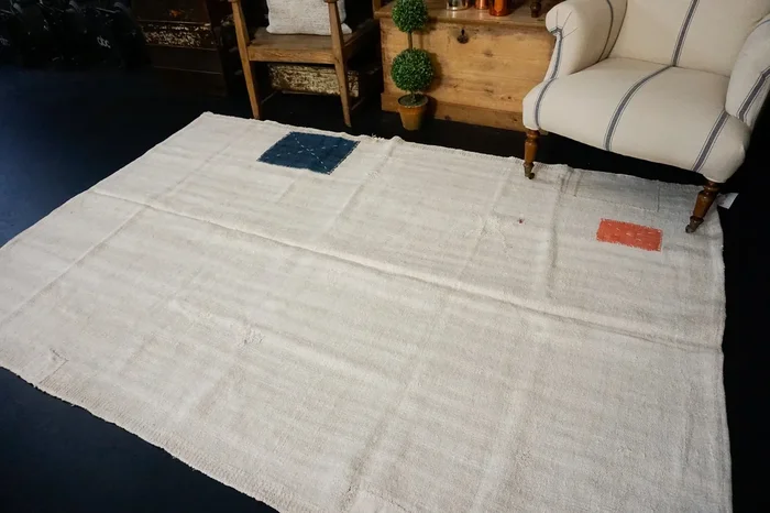 5’7 x 8’2 MCM Organic Hemp Rug Vintage Turkish Kilim Creamy White ‘2606