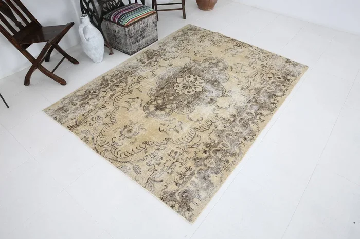 5′ x 6′ Brown Turkish Vintage Rug – 3981