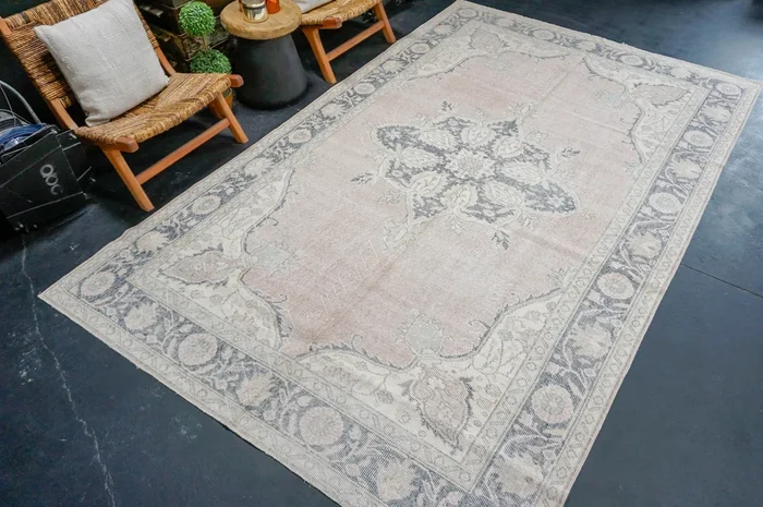 6’10 x 11” Vintage Oushak Rug Muted Navy Blue + Pale Pink ‘4235