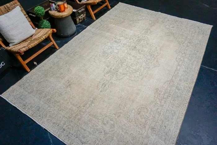 6’11 x 10’7 Vintage Oushak Rug Beige, Sea Green & Turquoise Blue Carpet ‘2226