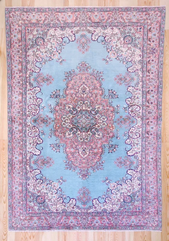 6×9 Vintage Central Anatolian ‘Ladik’ Turkish Area Rug Bold Intricate Medallion Spacious Bright Field Floral Design | SKU 560