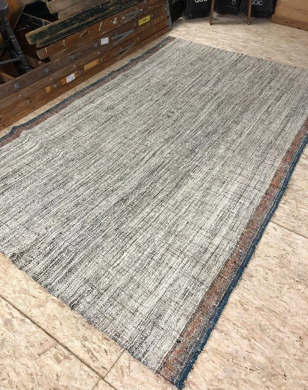 6’4 x 10 MCM Kilim White, Black, Blue and Pumpkin Tweed ‘781
