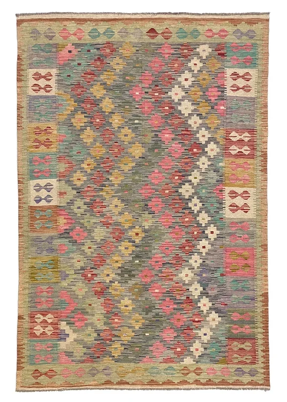 6’2″x9’10” Kilim