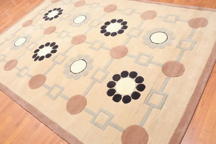6’8″ x 9’11” Handmade 100% Wool Modern Pile Area rug Beige