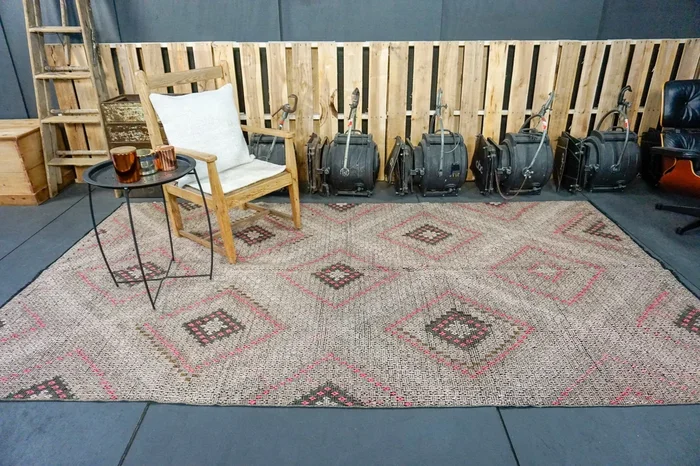 6′ x 11′ Jijim (Cicim) Bohemian KilimBlush Beige, Pink and Green ‘1981
