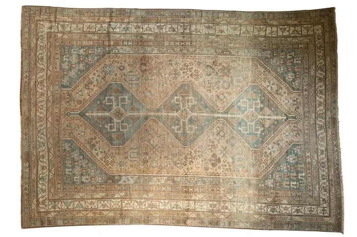 7.5×10.5 Vintage Distressed Kamseh Carpet