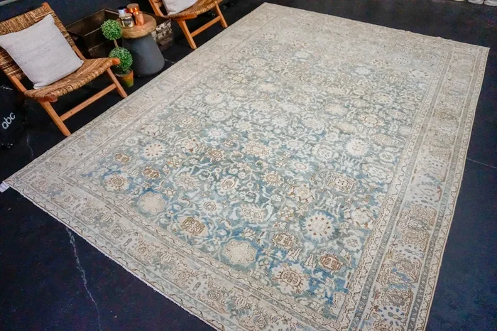 8’10 x 12’3 Classic Vintage Rug Muted Blue, Brown + Beige Carpet SB ‘3825