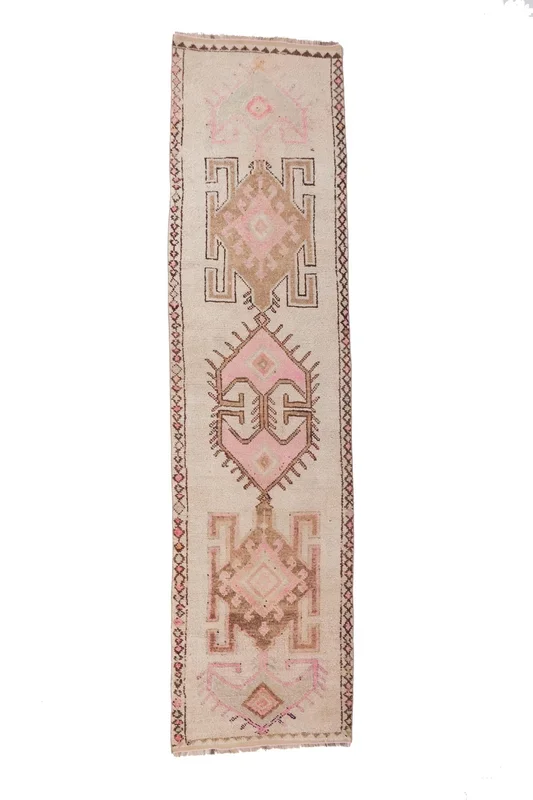 ‘Amelia’ Vintage Heirloom Turkish Runner- 3’4” x 13’2”