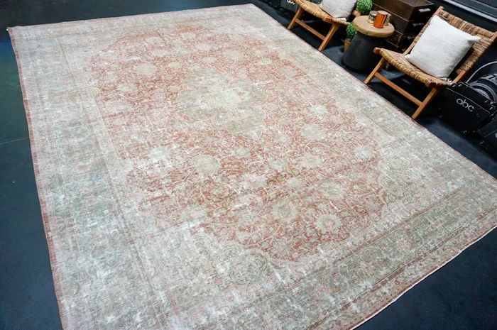 9’8 x 12’10 Classic Antique Tabriz Rug Muted Bittersweet Red, Gray, Blue and Pink ‘5116