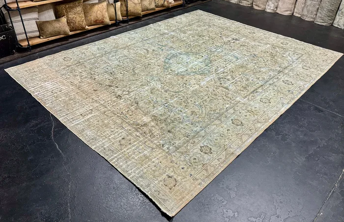 9’ x 12’1 Classic Vintage Rug Muted Gray, Ecru-Beige & Light Blue ‘5456