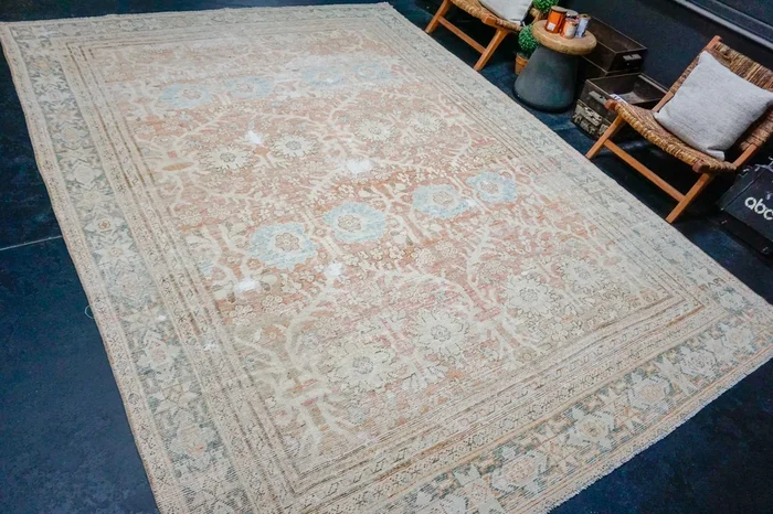 9’ x 12’3 Classic Antique Rug Muted Apricot, Cream + Denim SB ‘4103