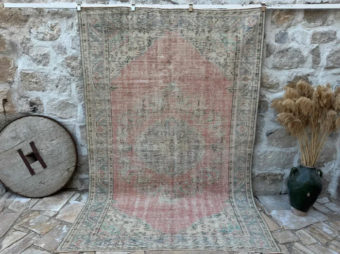 Aariz 6’2” x 9’1”