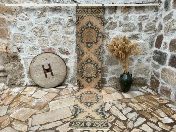 Albi 2’2” x 11′