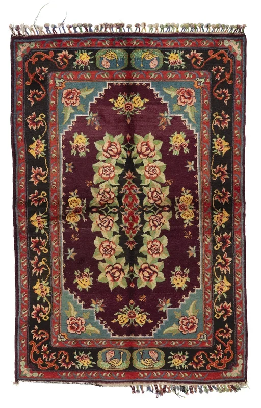 ANTIQUE ARMENIAN LORI WEDDING RUG 4′ 6 3/4″ X 6′ 11″