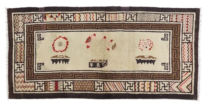 ANTIQUE CHINESE PAO TAO BEIGE/BROWN – CROSS 3′ 2” x 6′ 3”