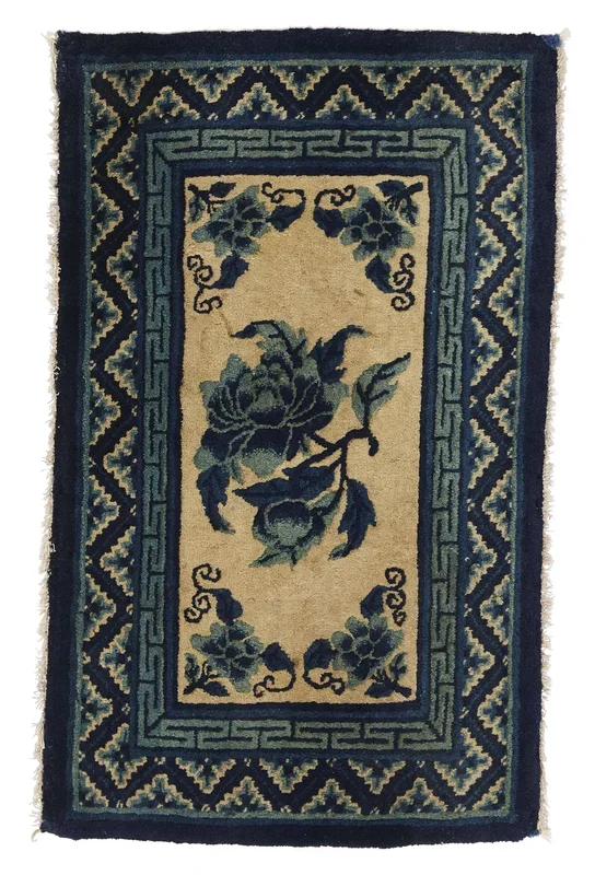 ANTIQUE CHINESE PAO TAO, BLUE FLOWER 1′ 6” x 2′ 7”