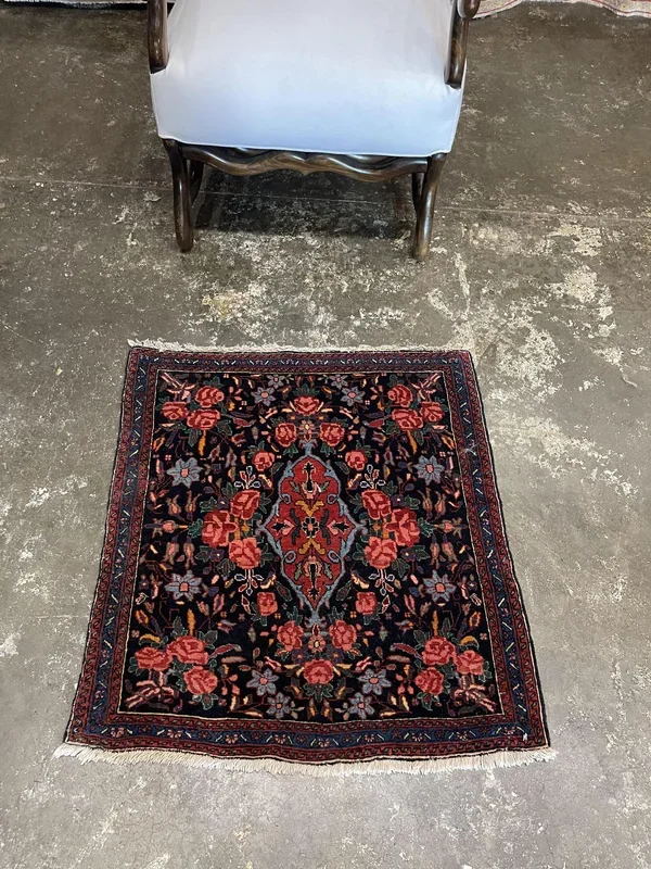 Antique Persian Bidjar Rug – 2’6″ x 2’7″
