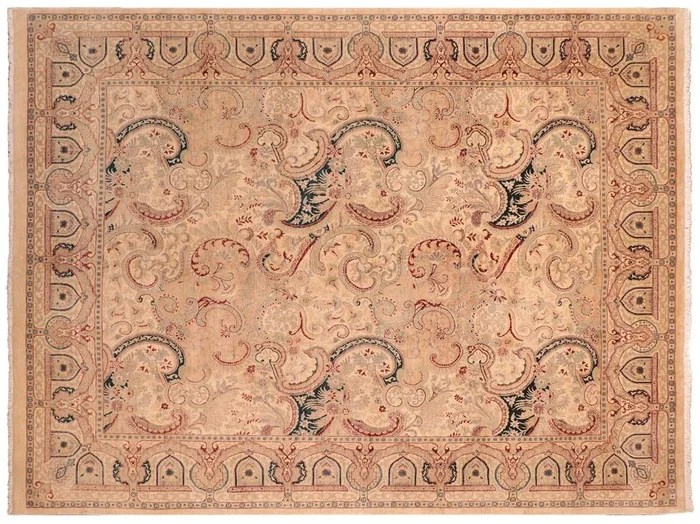 Antique Vegetable Dyed Kellye Ivory/Ivory Wool Rug – 8’4” x 10’6”