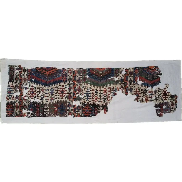 Aydın Kilim 2’5” x 9′