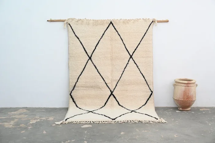 Beni Ouarain Rug, 250 x 175 cm, AZO-651