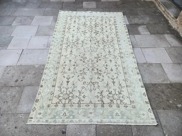 Breeze 3’10” x 6’8”