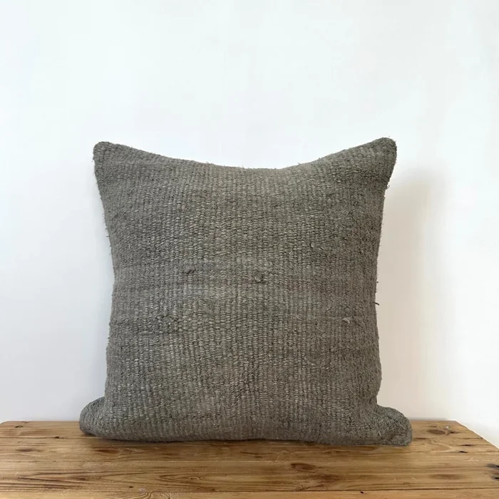 Clodagh – Green Hemp Pillow Cover