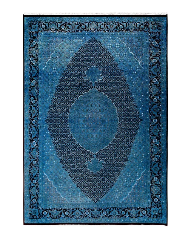 Contemporary Hand-Knotted Gray Area Rug 6′ 8″ x 9′ 10″