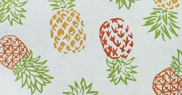 Couristan Covington Pineapples Sand Area Rug 2 ft. 6 in. X 8 ft. 6 in. Rectangle