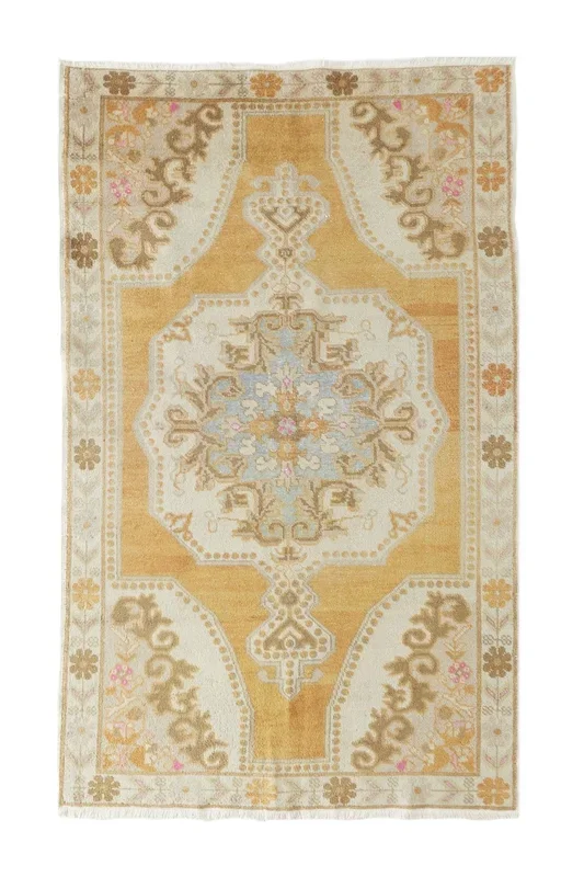 ‘Daydream’ Vintage Turkish Oushak Rug- 4’9″ x 7’10”