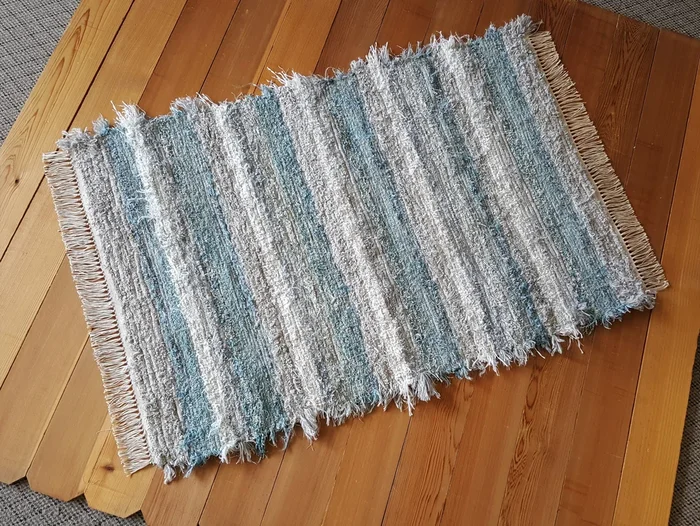 Entry Room, Bedroom, Nursery or Dorm Room Rug – 36″ x 54″ Blue Aqua & Gray